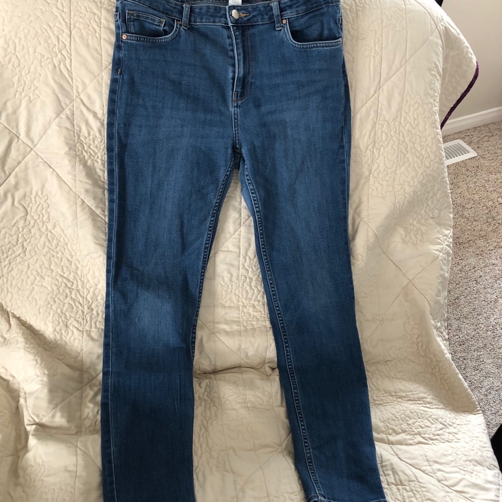 navy blue jeans